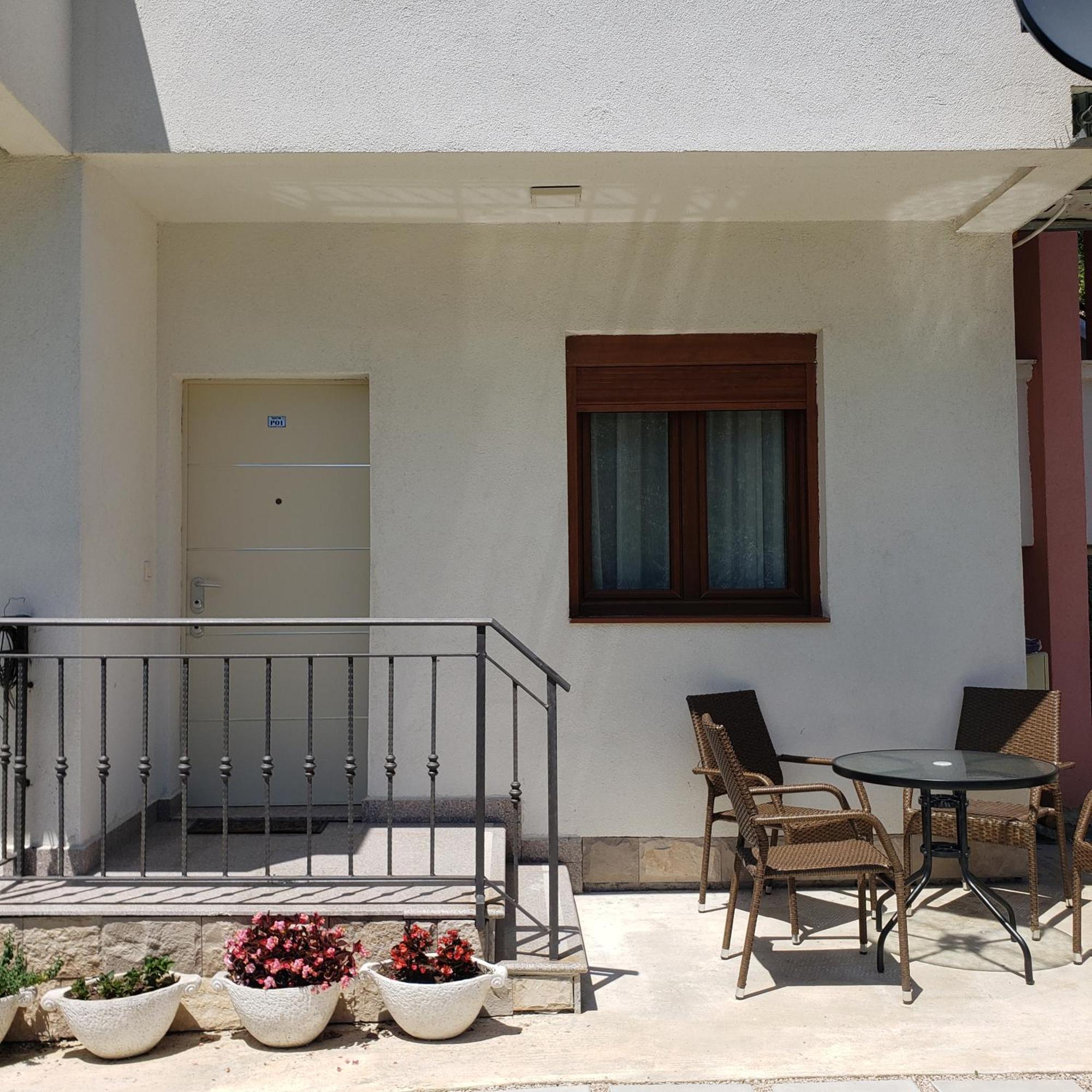 Green Hill Apartments Ούλτσιν Δωμάτιο φωτογραφία