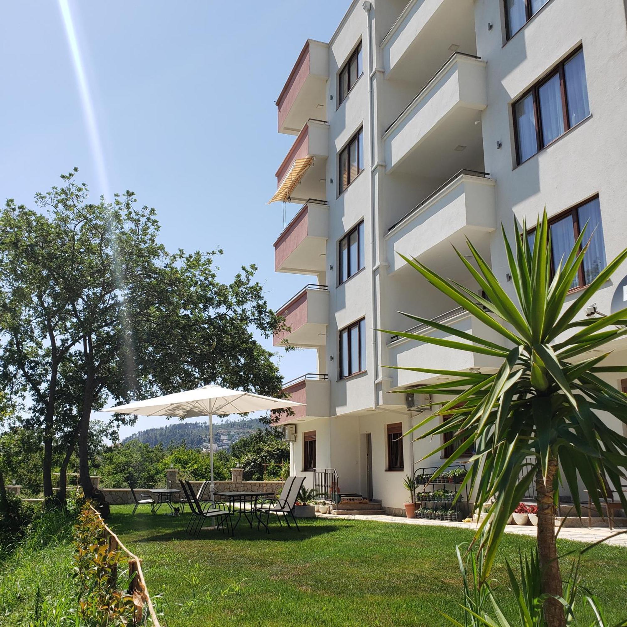 Green Hill Apartments Ούλτσιν Δωμάτιο φωτογραφία