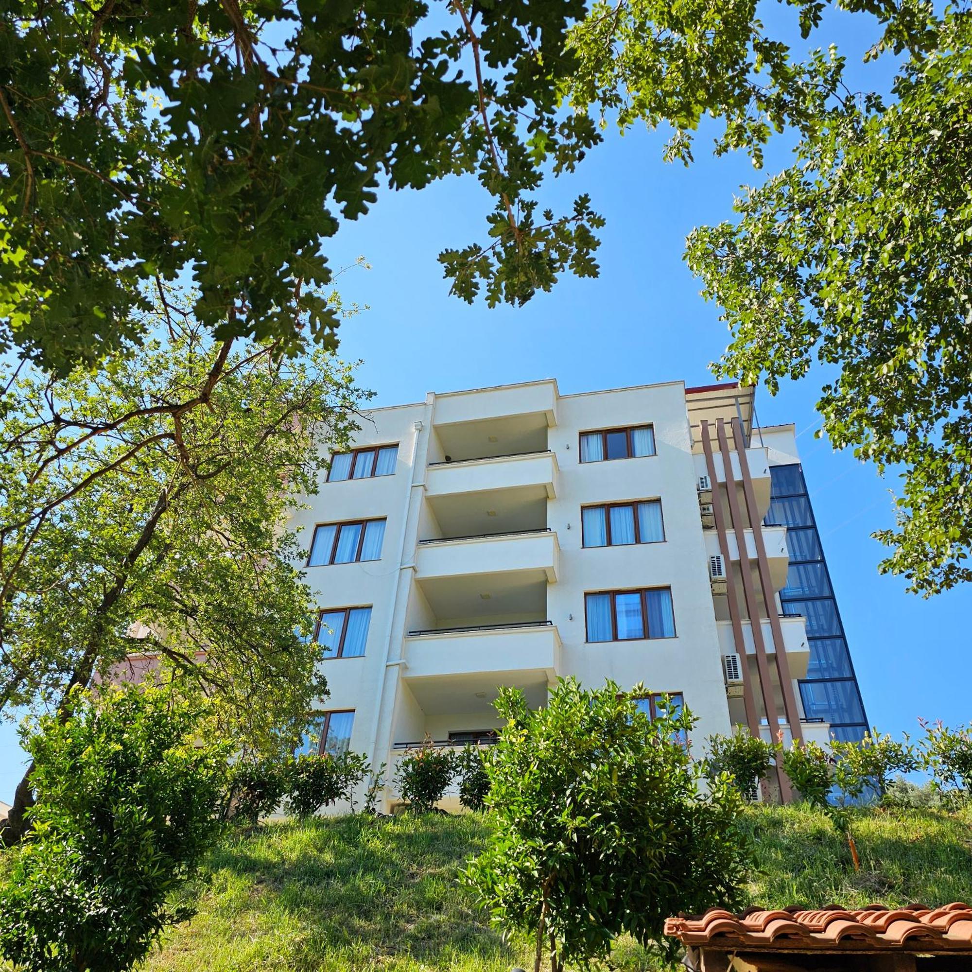 Green Hill Apartments Ούλτσιν Εξωτερικό φωτογραφία